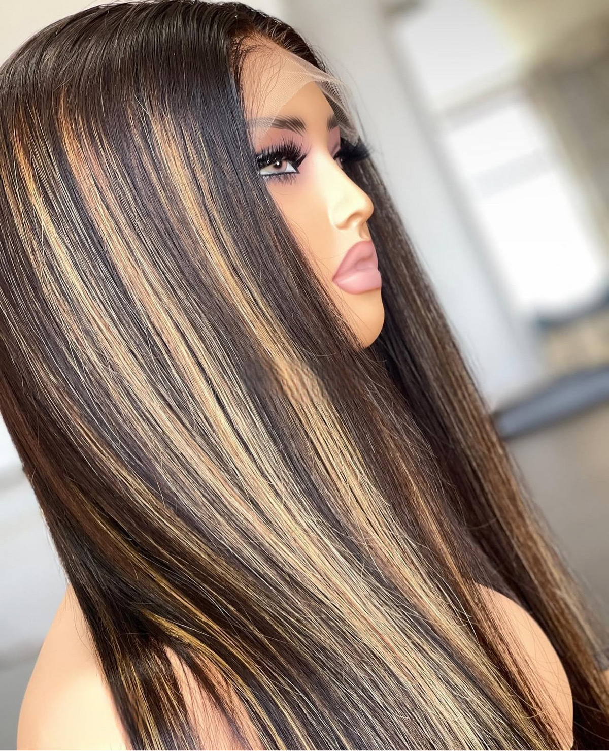 Caramel Crown – 13x4 HD Lace Honey Highlight Wig