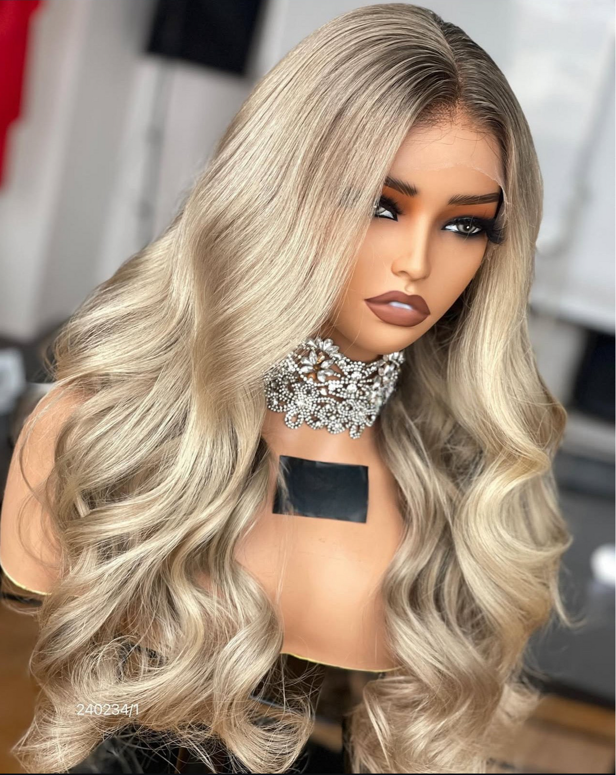 Frostline Crown – Ash Root Melted 613 Blend Balayage Wig 13x4