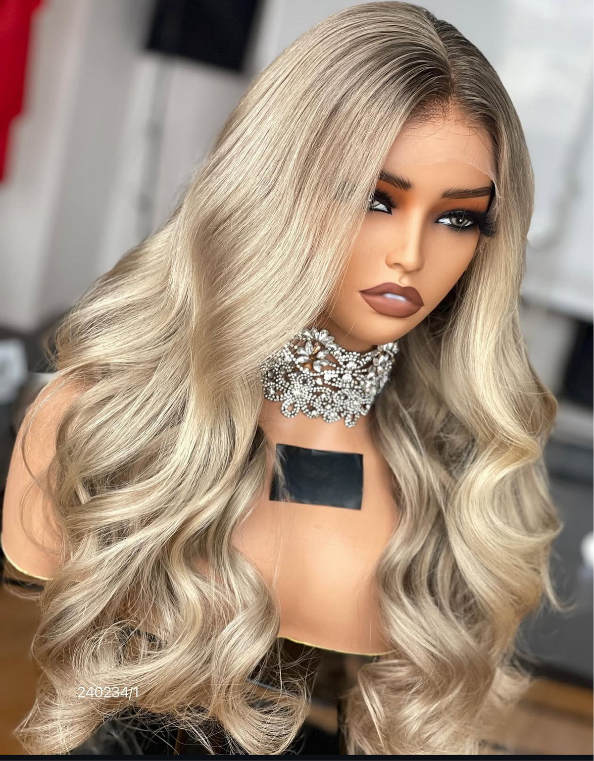 Frostline Crown – Ash Root Melted 613 Blend Balayage Wig 13x4